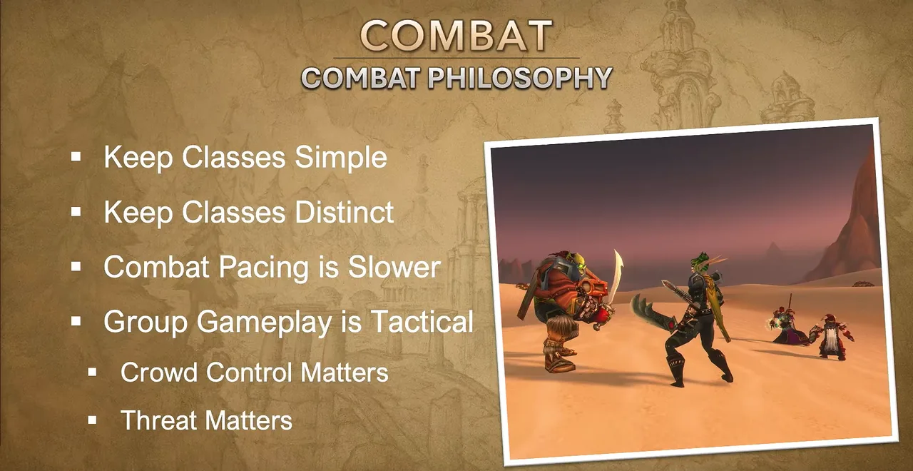 Diapositive du Deep Dive intitulée Combat Philosophy : six puces, de Keep Classes Simple à Threat Matters, à côté d’une capture d’un combat dans des dunes de sable